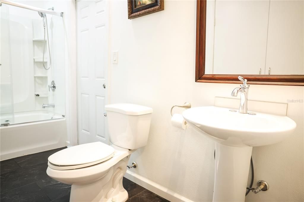 На продажу: $339,000 (3 спален, 3 ванн, 1570 Квадратных фут)