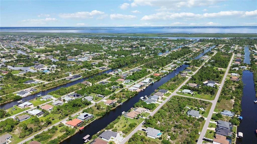 На продажу: $725,000 (5 спален, 4 ванн, 3159 Квадратных фут)