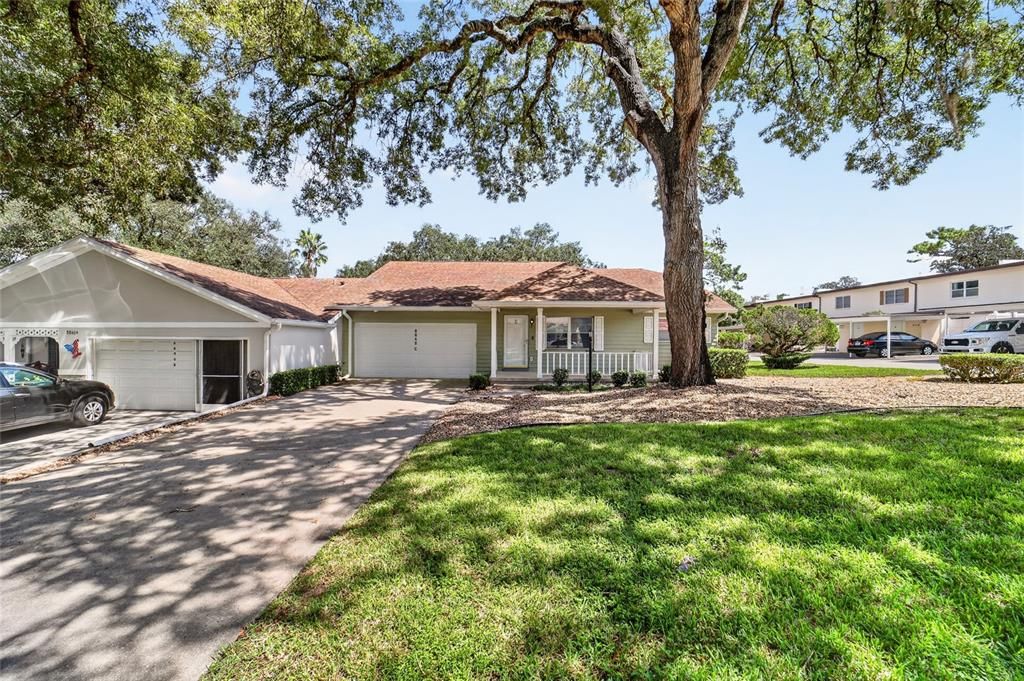 For Sale: $159,900 (2 beds, 2 baths, 1434 Square Feet)