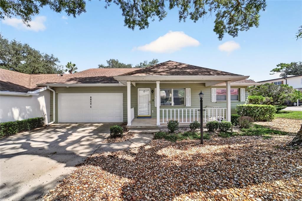 For Sale: $159,900 (2 beds, 2 baths, 1434 Square Feet)