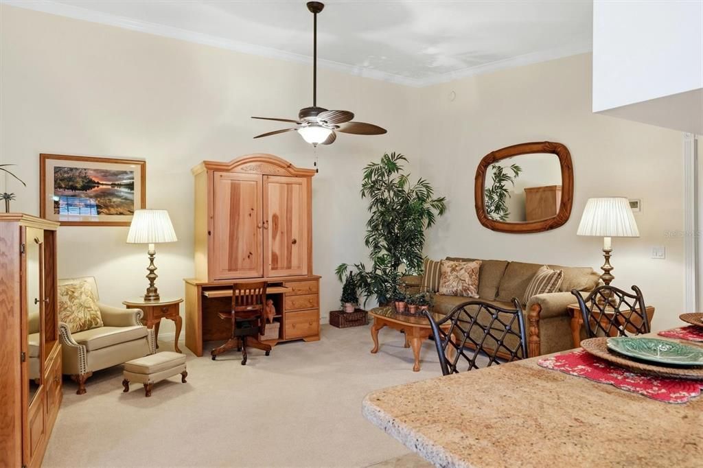 Active With Contract: $420,000 (2 beds, 2 baths, 1693 Square Feet)