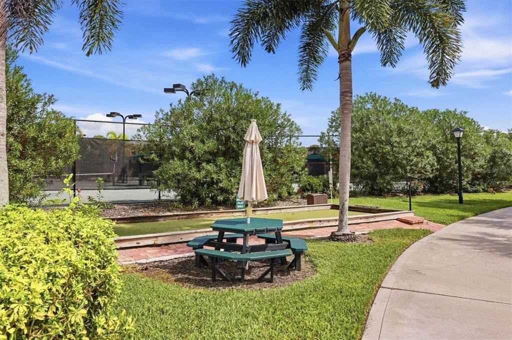 Active With Contract: $420,000 (2 beds, 2 baths, 1693 Square Feet)