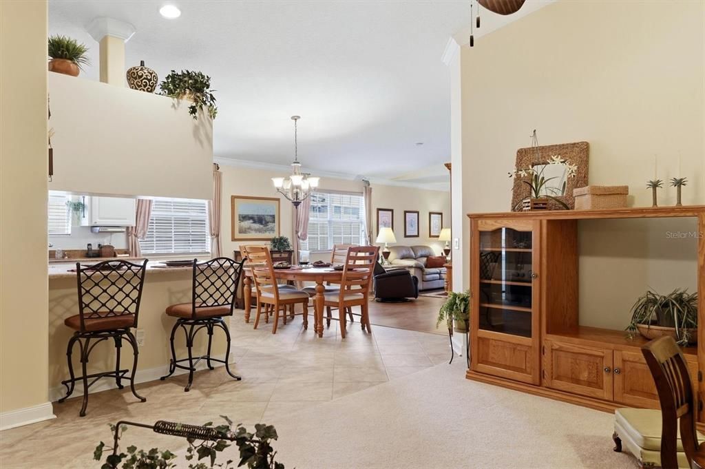 Active With Contract: $420,000 (2 beds, 2 baths, 1693 Square Feet)