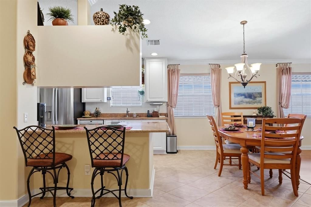Active With Contract: $420,000 (2 beds, 2 baths, 1693 Square Feet)