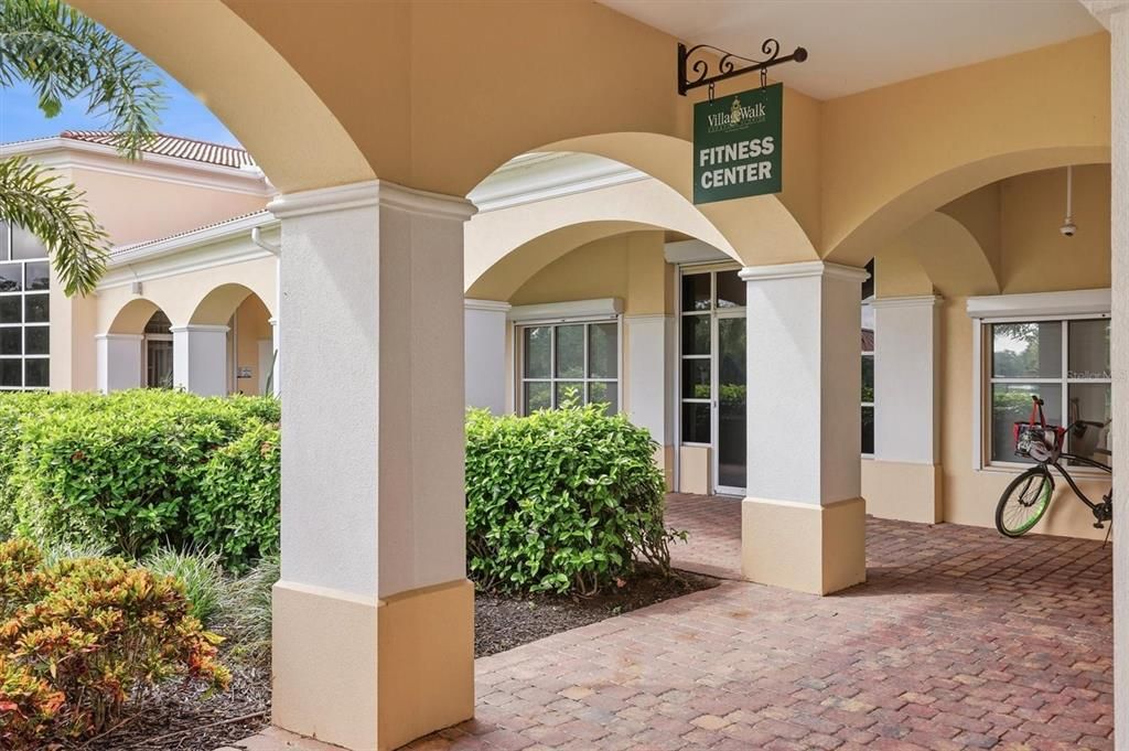 Active With Contract: $420,000 (2 beds, 2 baths, 1693 Square Feet)