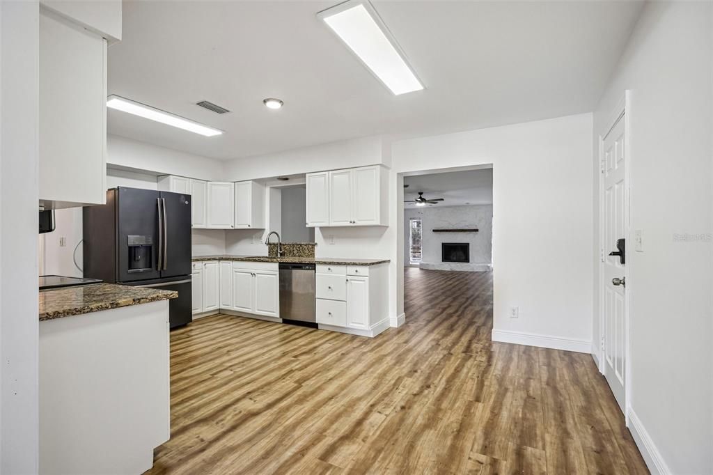 En Venta: $514,500 (3 camas, 2 baños, 1930 Pies cuadrados)