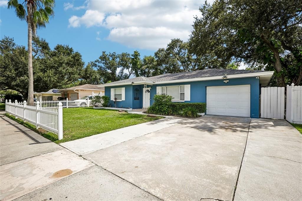 En Venta: $514,500 (3 camas, 2 baños, 1930 Pies cuadrados)