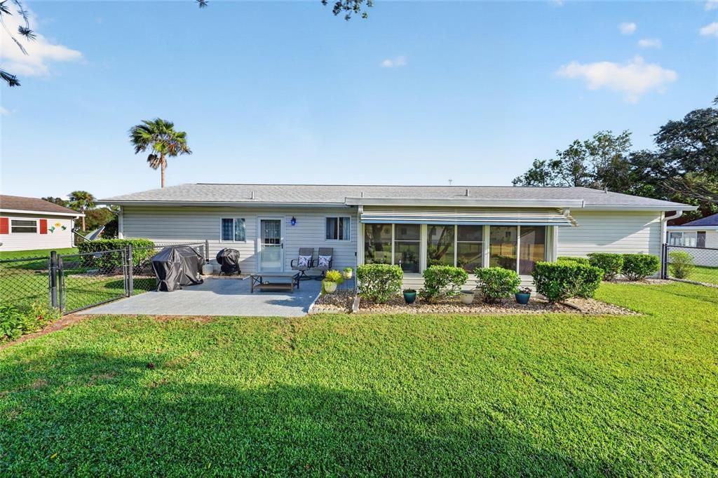 For Sale: $229,999 (2 beds, 2 baths, 1008 Square Feet)