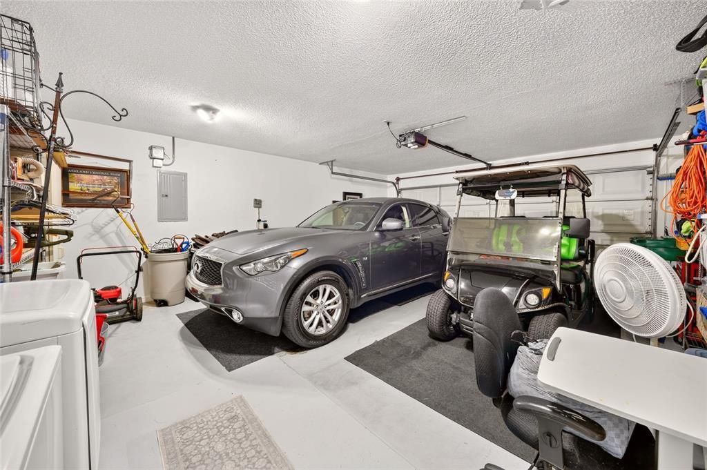 For Sale: $229,999 (2 beds, 2 baths, 1008 Square Feet)