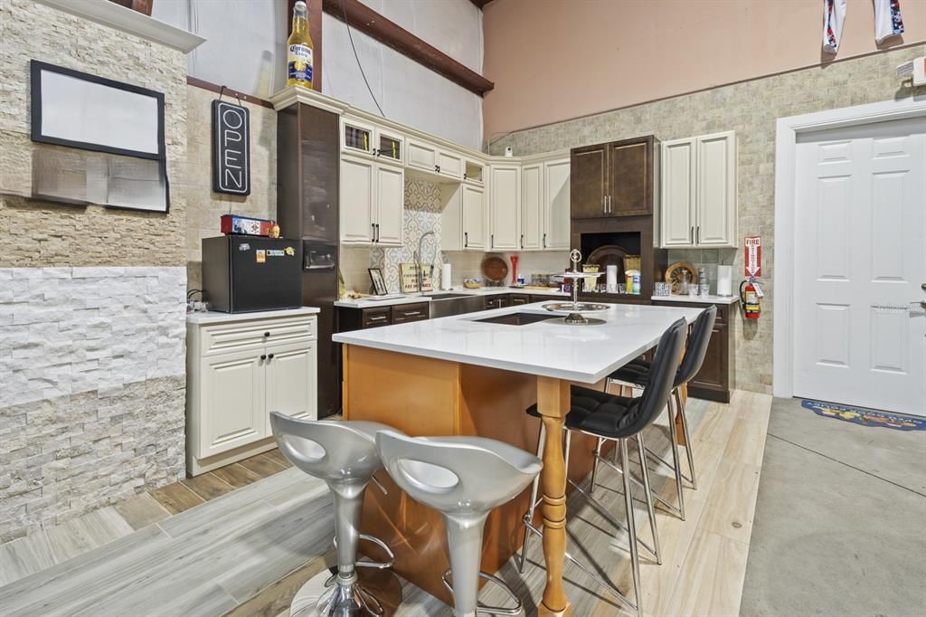 For Sale: $3,200,000 (0 beds, 0 baths, 8843 Square Feet)