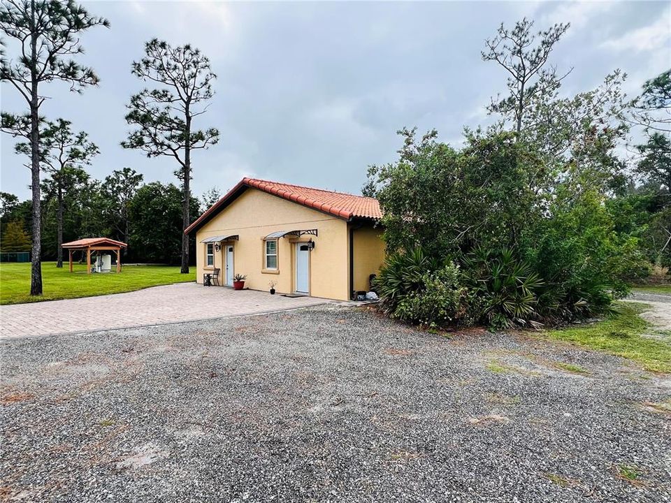 For Rent: $1,750 (1 beds, 1 baths, 532 Square Feet)