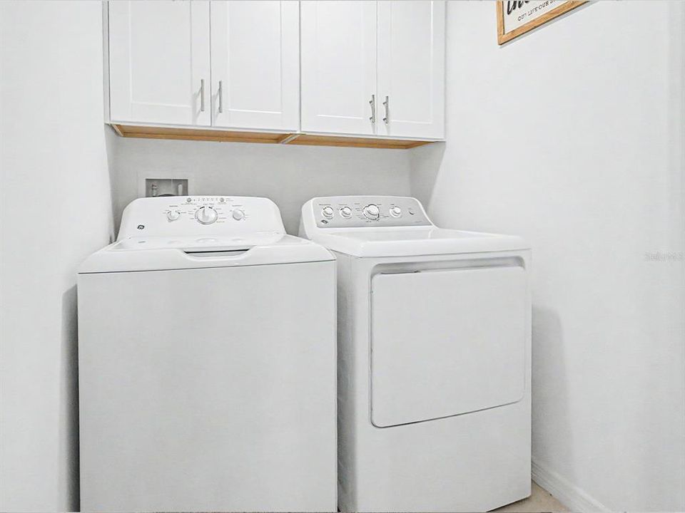 For Sale: $325,000 (3 beds, 2 baths, 1634 Square Feet)