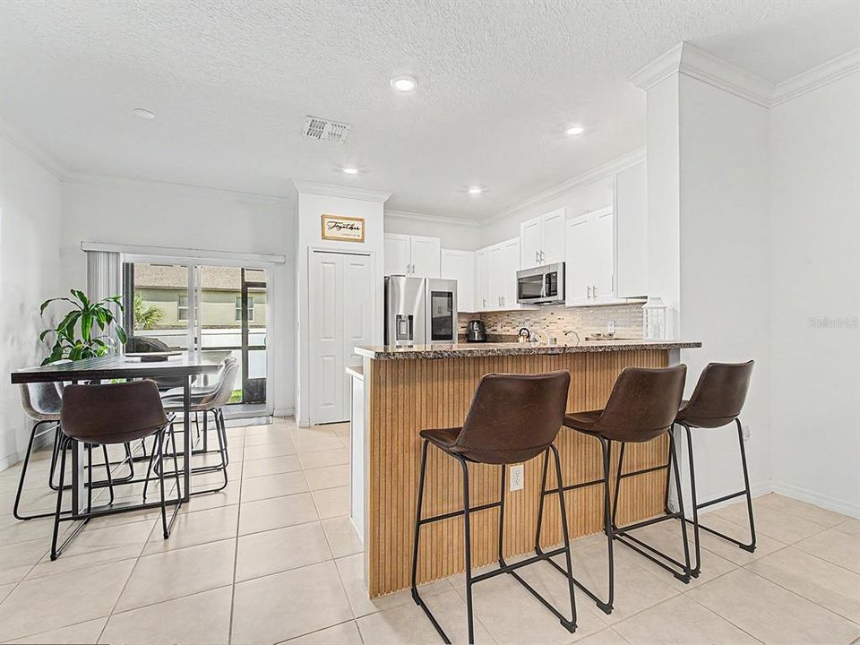For Sale: $325,000 (3 beds, 2 baths, 1634 Square Feet)
