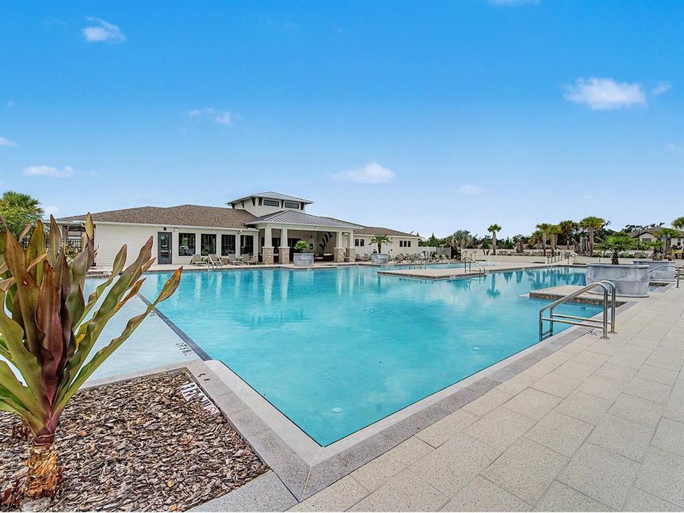 For Sale: $325,000 (3 beds, 2 baths, 1634 Square Feet)