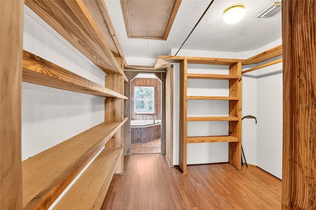 En Venta: $575,000 (3 camas, 3 baños, 2294 Pies cuadrados)