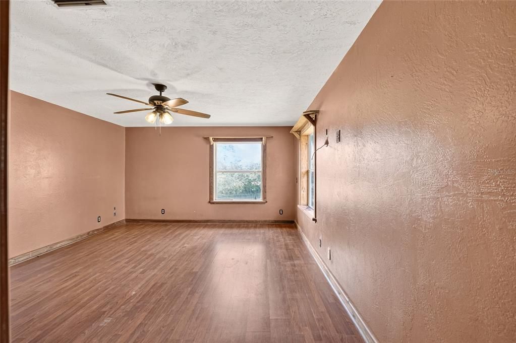 En Venta: $575,000 (3 camas, 3 baños, 2294 Pies cuadrados)
