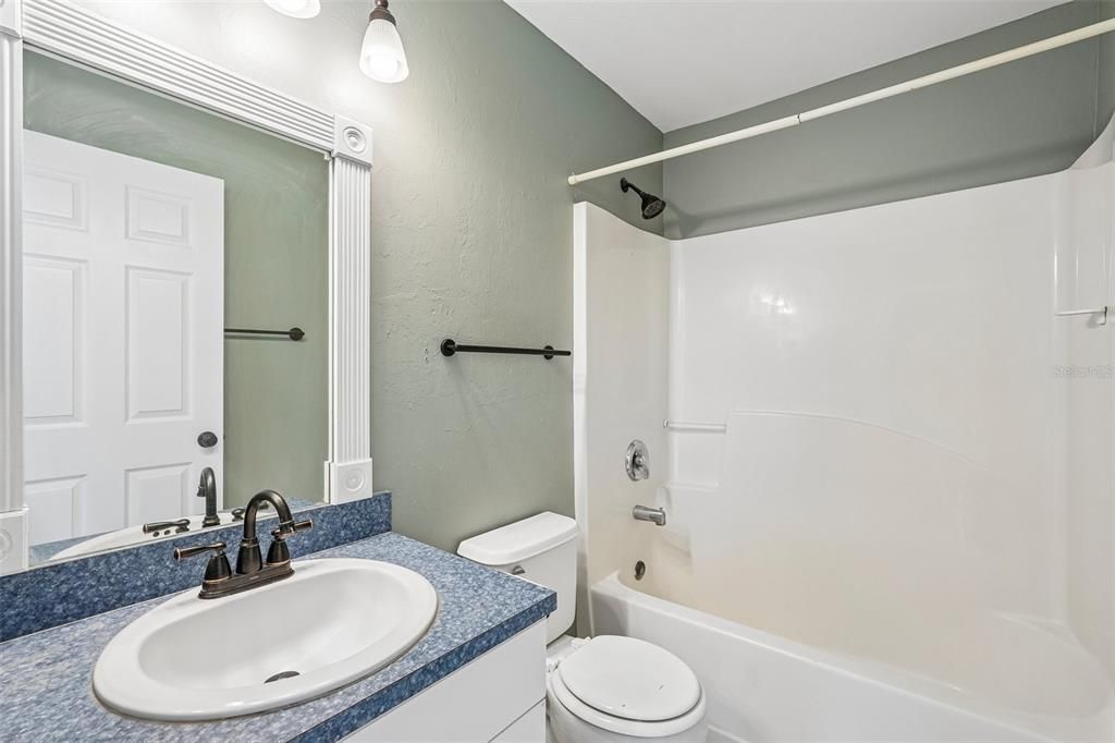 For Sale: $240,000 (3 beds, 2 baths, 1192 Square Feet)