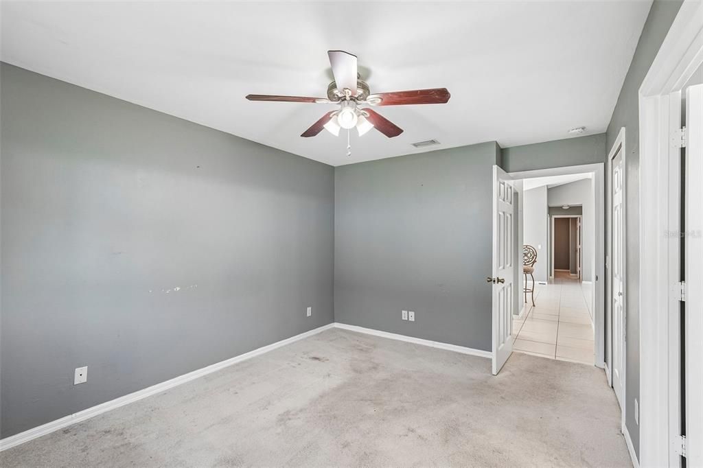 For Sale: $240,000 (3 beds, 2 baths, 1192 Square Feet)