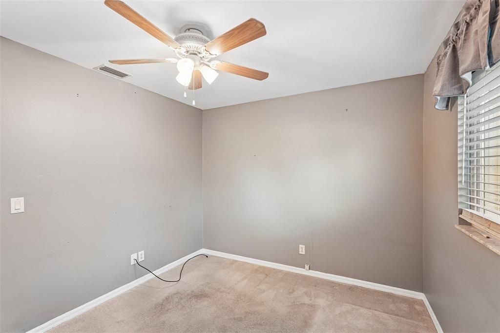 For Sale: $240,000 (3 beds, 2 baths, 1192 Square Feet)