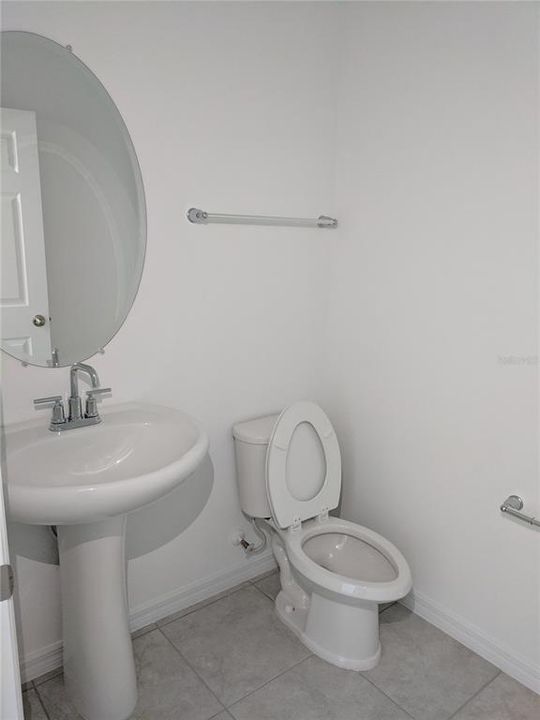 For Rent: $2,400 (3 beds, 2 baths, 1747 Square Feet)