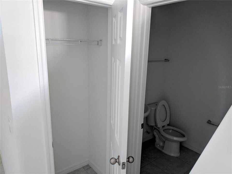 For Rent: $2,400 (3 beds, 2 baths, 1747 Square Feet)