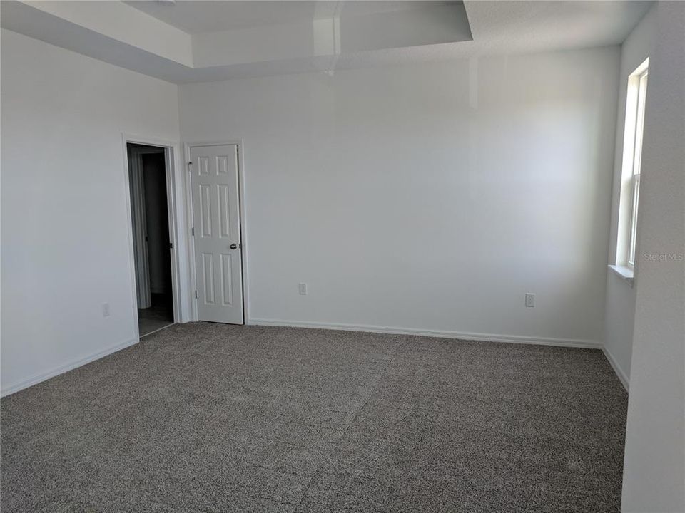 For Rent: $2,400 (3 beds, 2 baths, 1747 Square Feet)