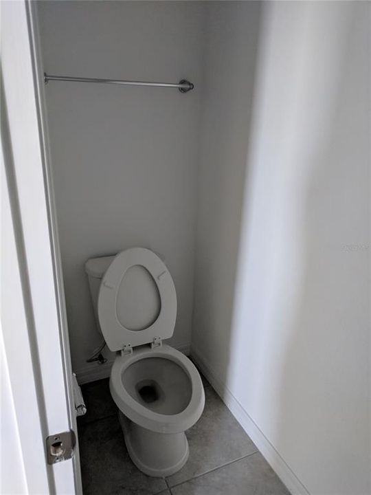 For Rent: $2,400 (3 beds, 2 baths, 1747 Square Feet)