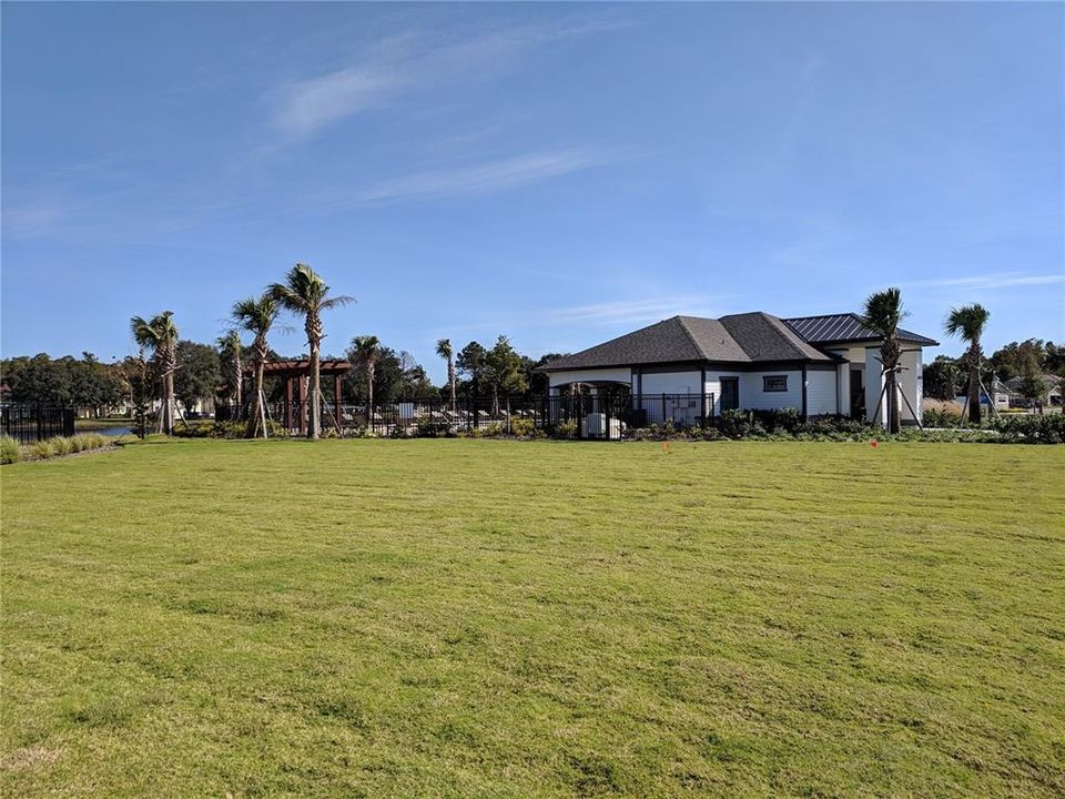 For Rent: $2,400 (3 beds, 2 baths, 1747 Square Feet)