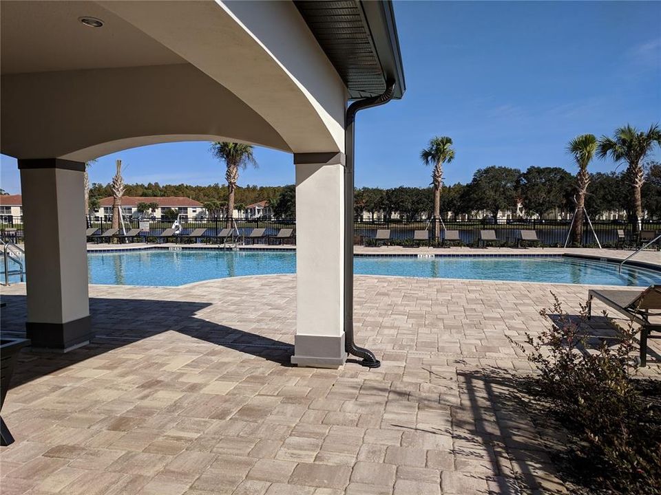 For Rent: $2,400 (3 beds, 2 baths, 1747 Square Feet)