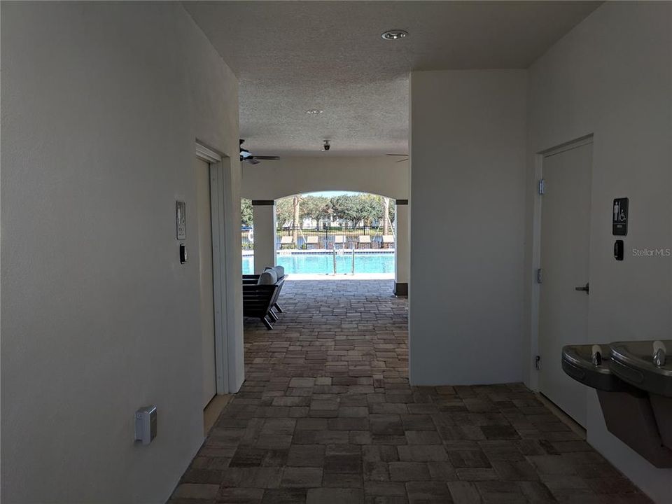 For Rent: $2,400 (3 beds, 2 baths, 1747 Square Feet)