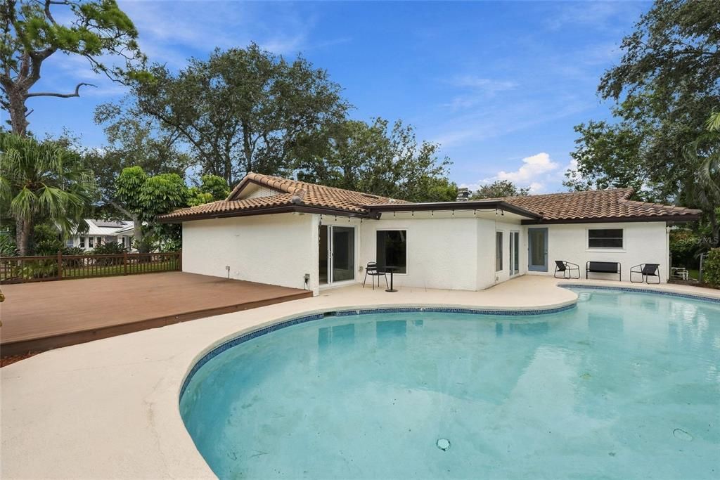 For Sale: $849,000 (4 beds, 3 baths, 2234 Square Feet)