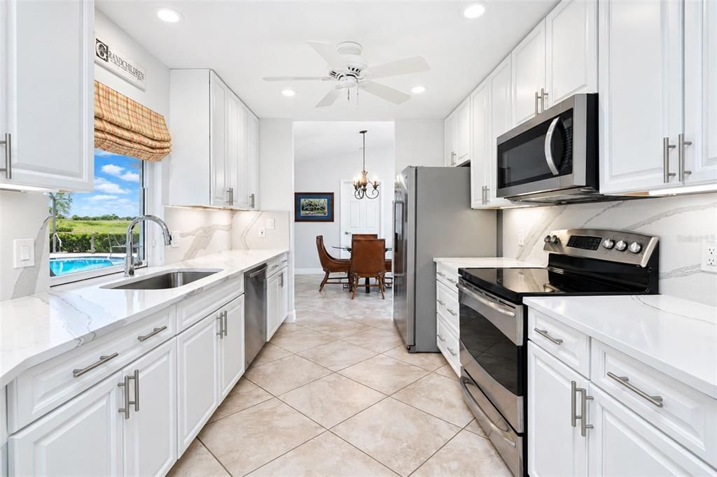 For Sale: $399,900 (3 beds, 2 baths, 1896 Square Feet)