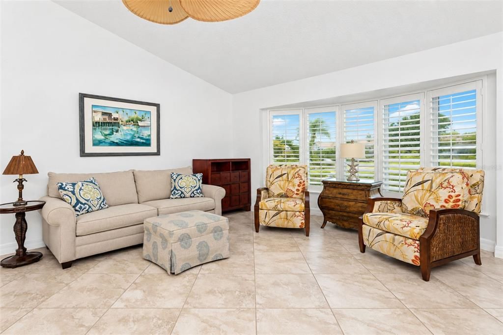 For Sale: $399,900 (3 beds, 2 baths, 1896 Square Feet)