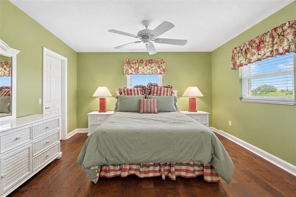 For Sale: $399,900 (3 beds, 2 baths, 1896 Square Feet)