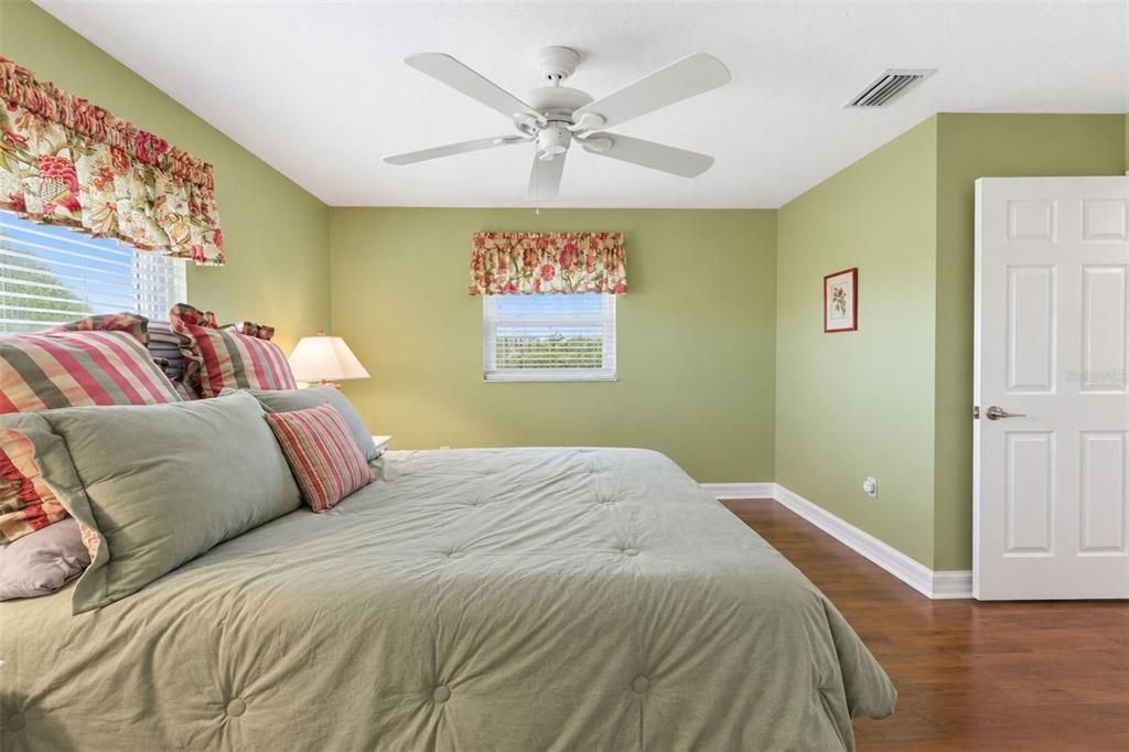 For Sale: $399,900 (3 beds, 2 baths, 1896 Square Feet)