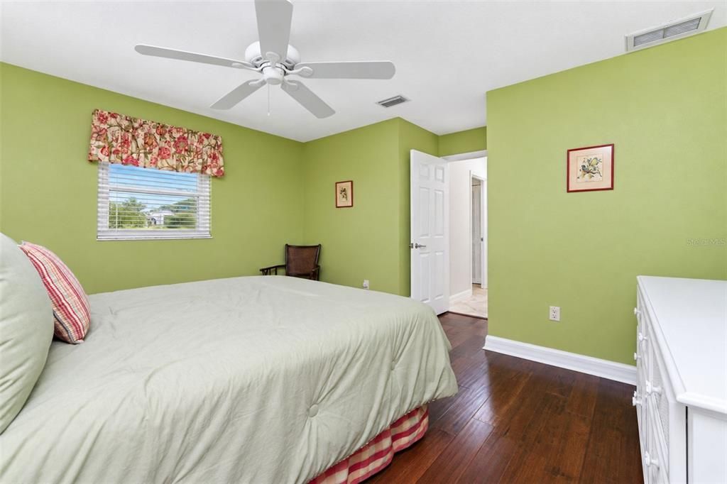 For Sale: $399,900 (3 beds, 2 baths, 1896 Square Feet)