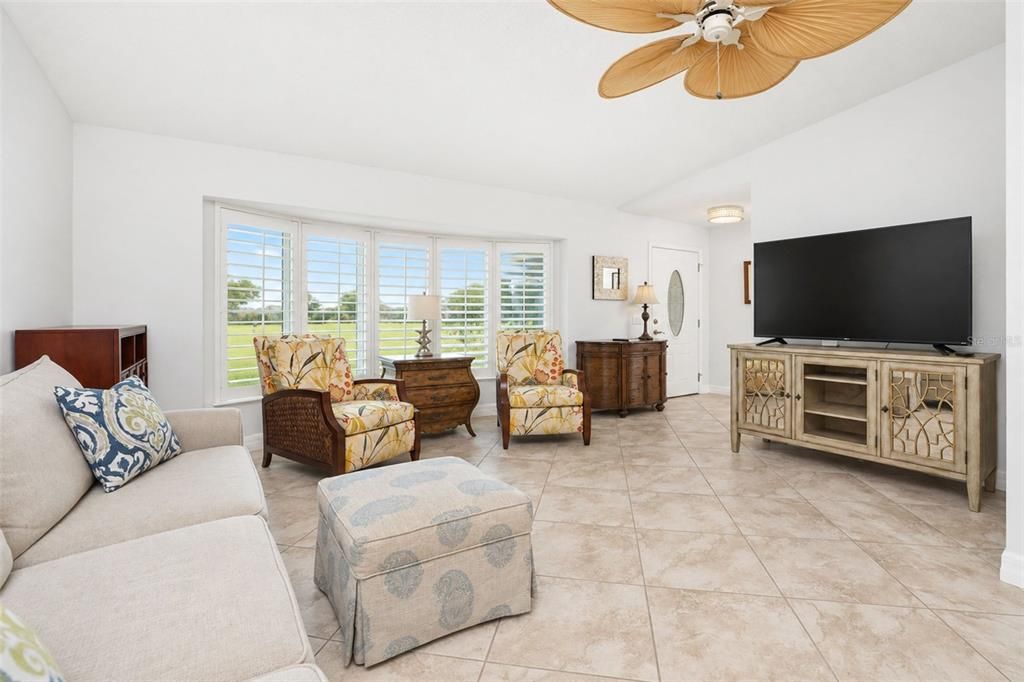 For Sale: $399,900 (3 beds, 2 baths, 1896 Square Feet)