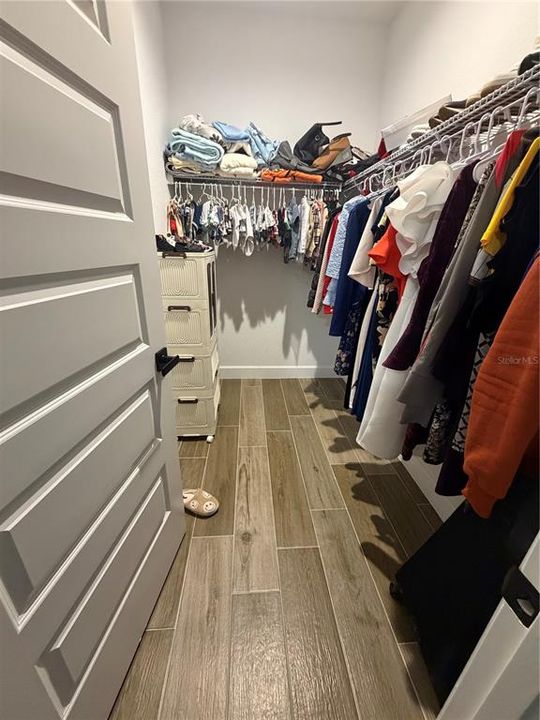 For Rent: $2,200 (3 beds, 2 baths, 1487 Square Feet)