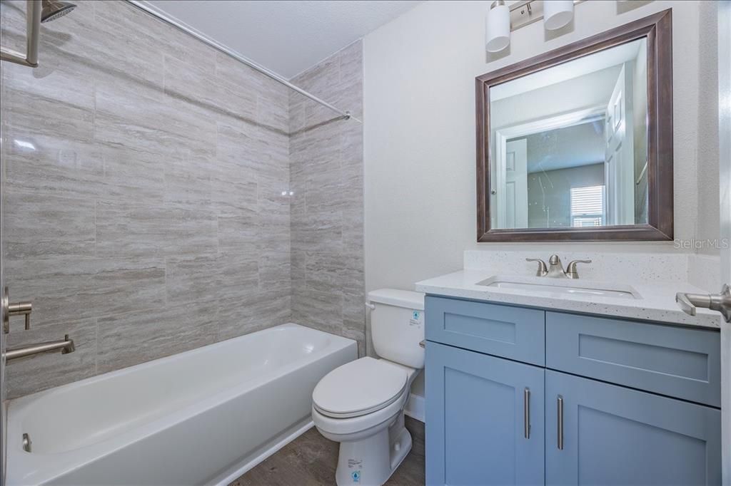 В аренду: $1,850 (2 спален, 2 ванн, 900 Квадратных фут)