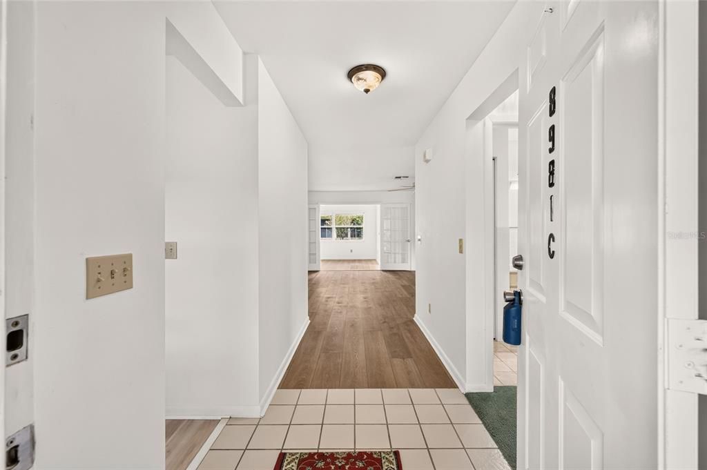 En Venta: $174,900 (2 camas, 2 baños, 1709 Pies cuadrados)