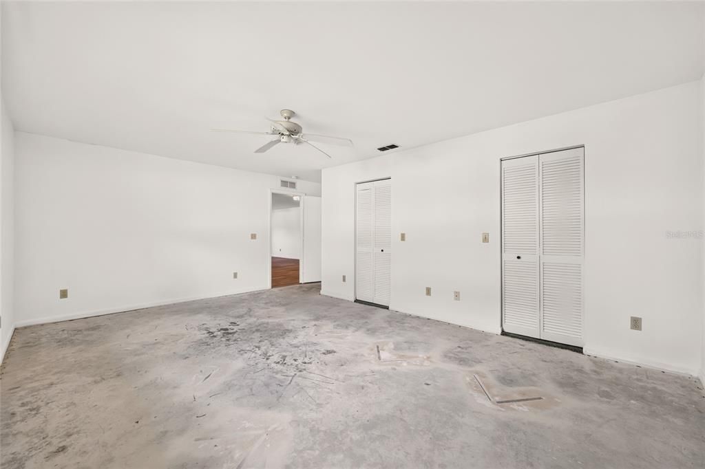 En Venta: $174,900 (2 camas, 2 baños, 1709 Pies cuadrados)