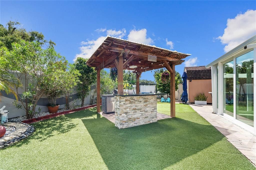 For Sale: $615,000 (4 beds, 3 baths, 1954 Square Feet)