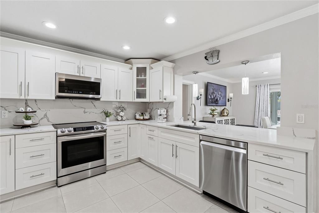 For Sale: $615,000 (4 beds, 3 baths, 1954 Square Feet)