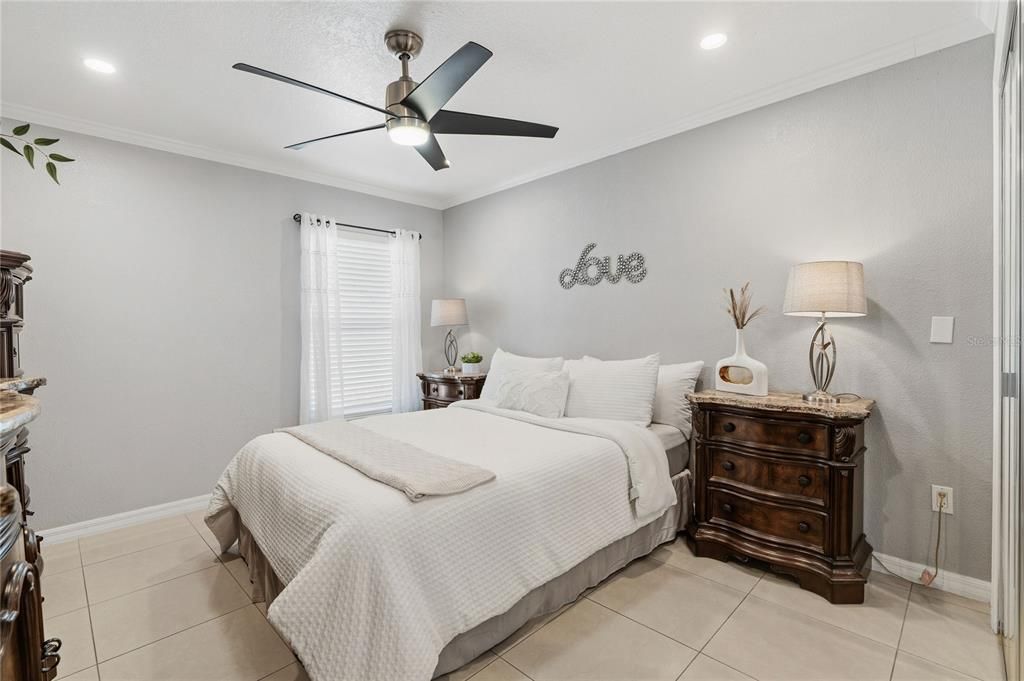 For Sale: $615,000 (4 beds, 3 baths, 1954 Square Feet)