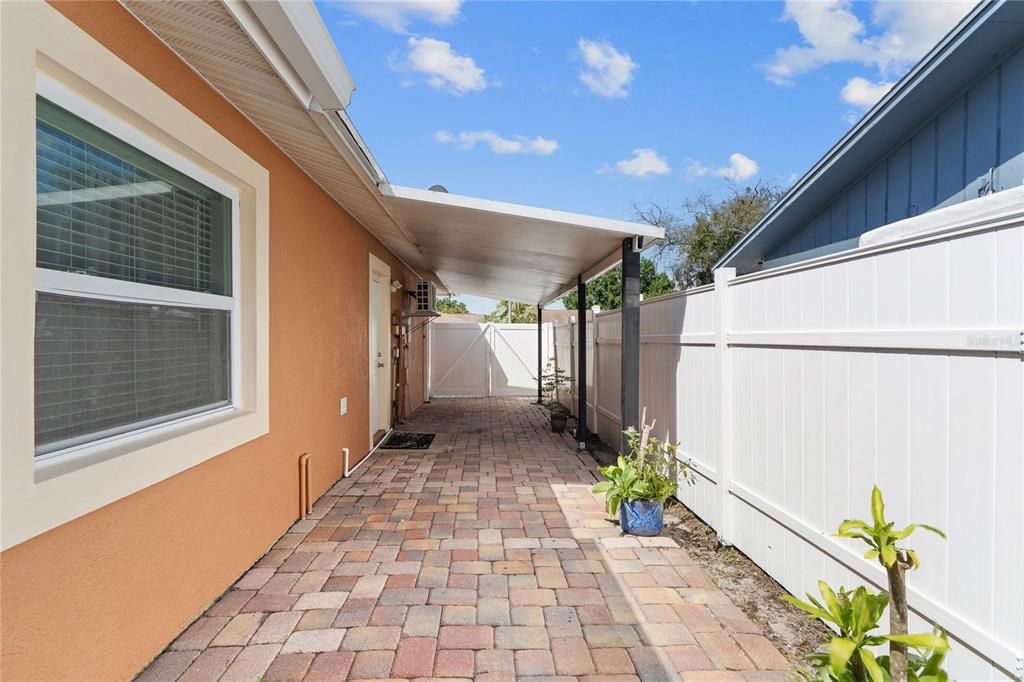 For Sale: $615,000 (4 beds, 3 baths, 1954 Square Feet)