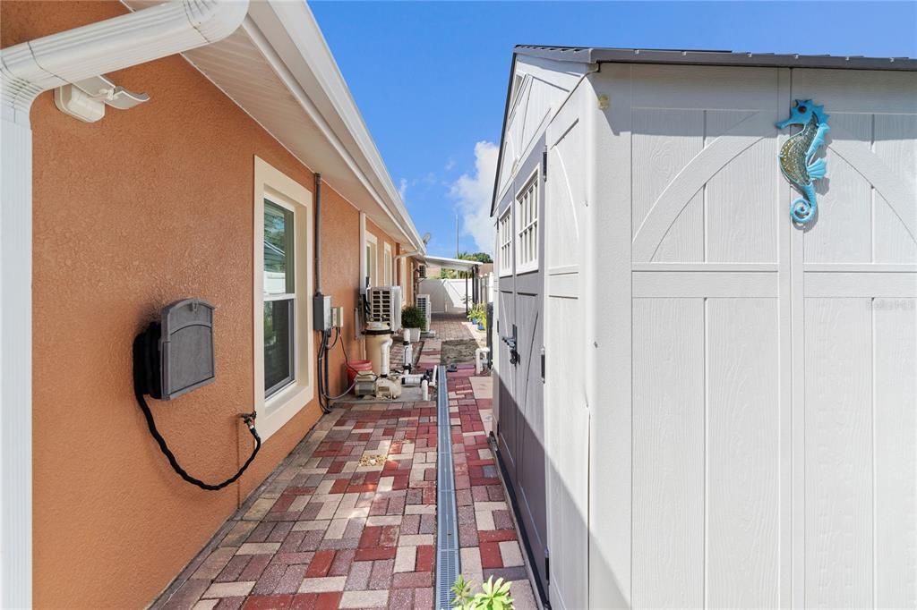For Sale: $615,000 (4 beds, 3 baths, 1954 Square Feet)