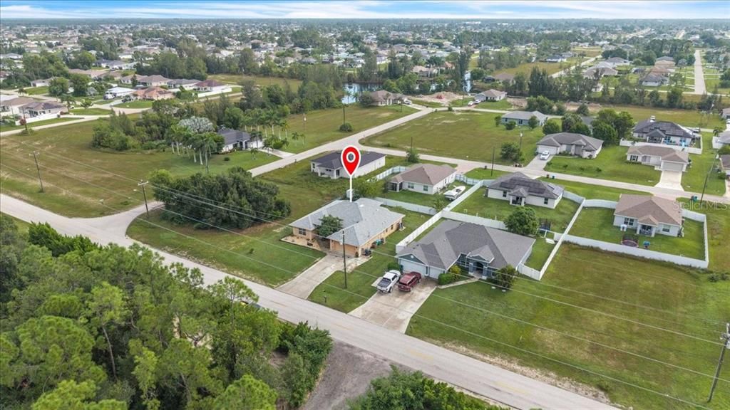 На продажу: $349,995 (4 спален, 2 ванн, 2335 Квадратных фут)