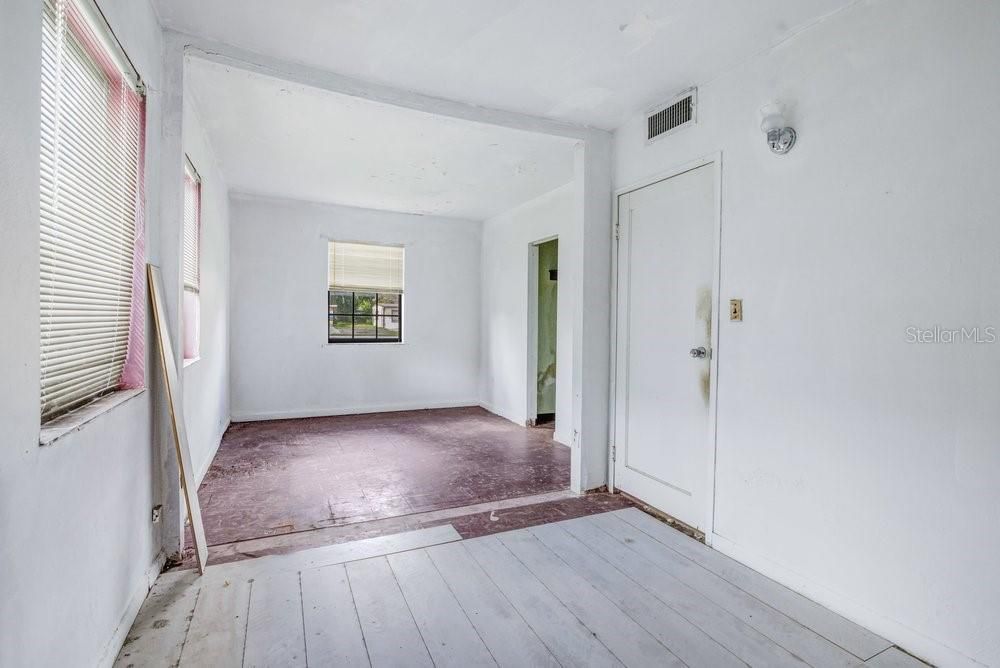 En Venta: $199,900 (2 camas, 1 baños, 1220 Pies cuadrados)