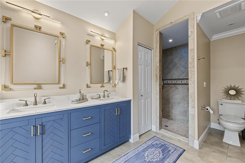 待售: $775,000 (4 贝兹, 3 浴室, 2709 平方英尺)