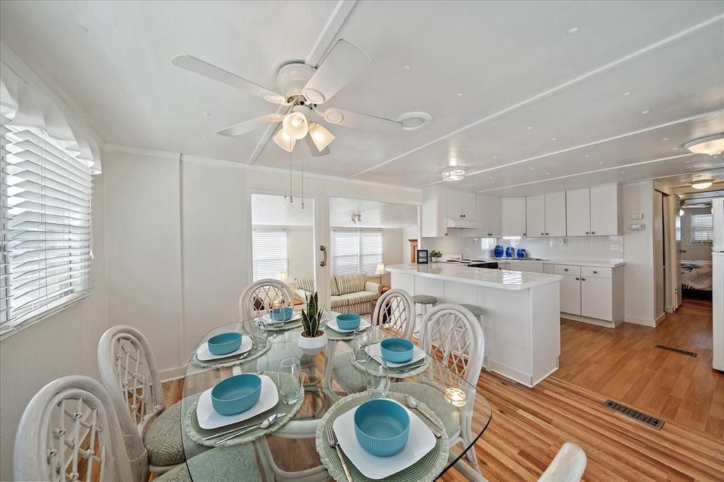 For Sale: $110,000 (2 beds, 2 baths, 814 Square Feet)